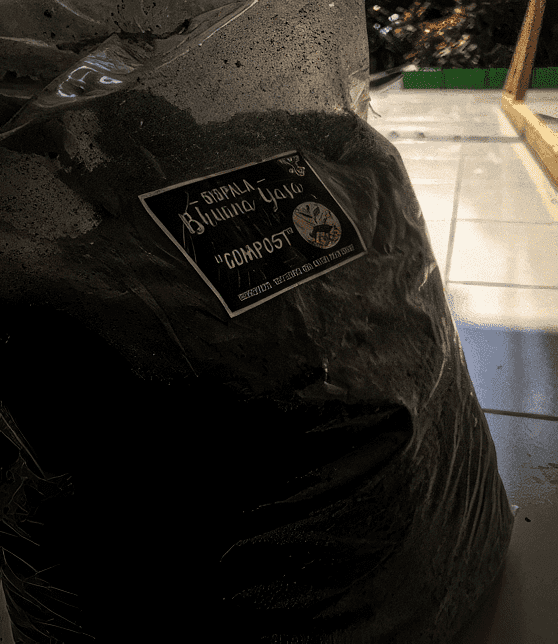 Kompos Sispala Bhuana Yasa yang sudah dikemas dan siap pakai